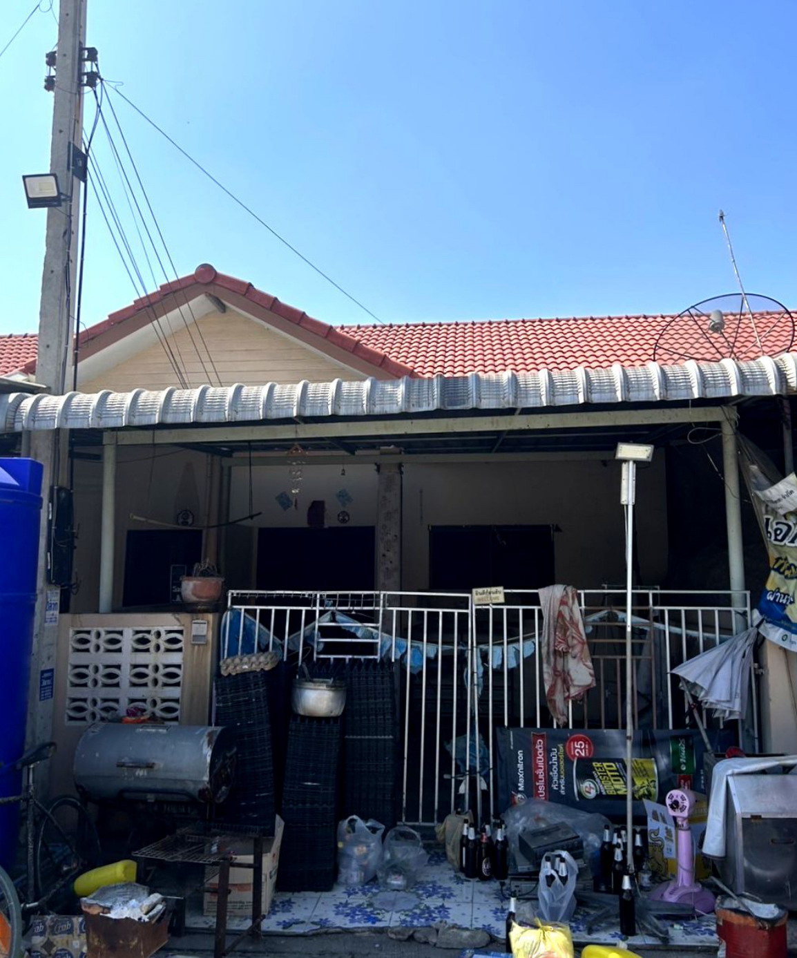 ขายทอดตลาด ที่ดินพร้อมสิ่งปลูกสร้าง ต.บ้านอิฐ อ.เมืองอ่างทอง จ.อ่างทอง