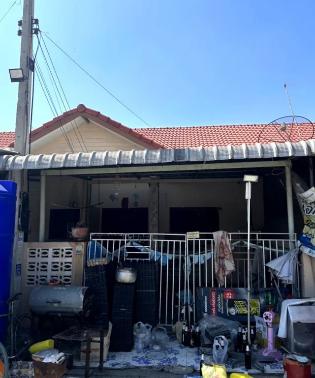 ขายทอดตลาด ที่ดินพร้อมสิ่งปลูกสร้าง ต.บ้านอิฐ อ.เมืองอ่างทอง จ.อ่างทอง