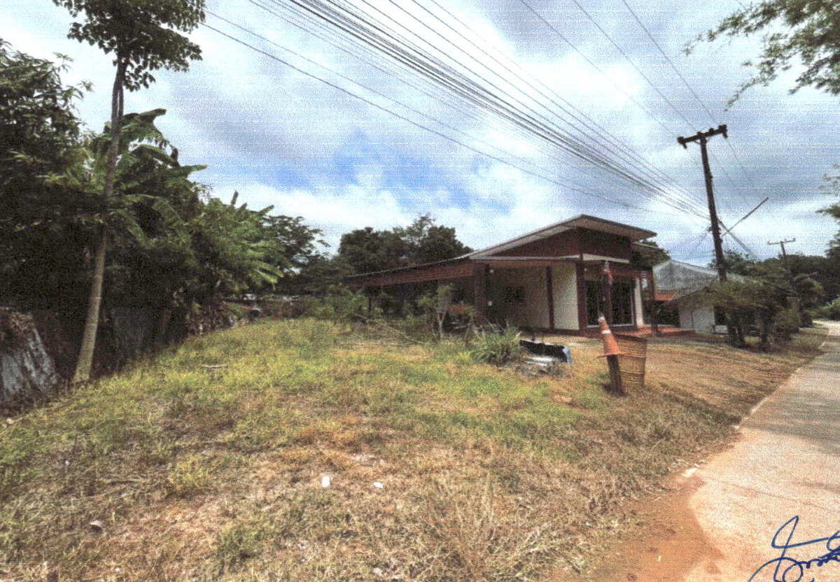 ขายทอดตลาด ที่ดินพร้อมสิ่งปลูกสร้าง ต.ทุ่งยั้ง อ.ลับแล จ.อุตรดิตถ์
