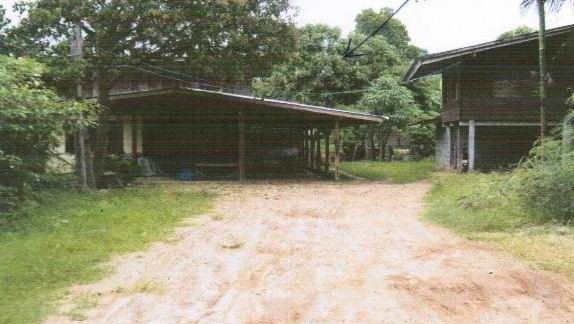 ขายทอดตลาด ที่ดินพร้อมสิ่งปลูกสร้าง ต.ลาดควาย อ.ศรีเมืองใหม่ จ.อุบลราชธานี