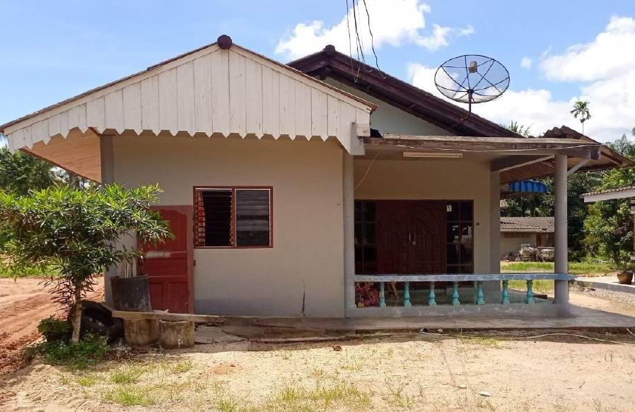 ขายทอดตลาด ที่ดินพร้อมสิ่งปลูกสร้าง ต.บางลึก อ.เมืองชุมพร จ.ชุมพร