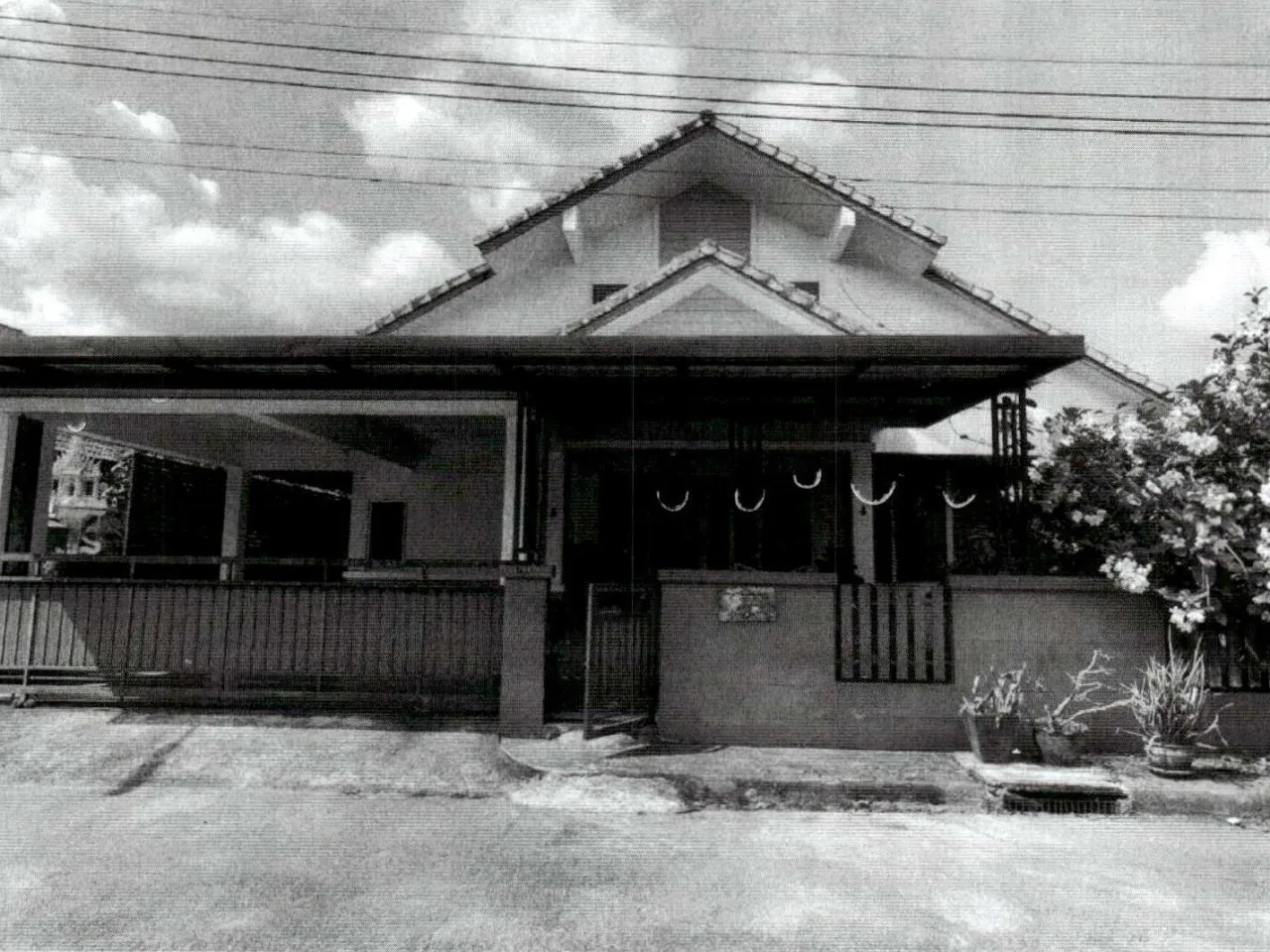ขายทอดตลาด ที่ดินพร้อมสิ่งปลูกสร้าง ต.โพธิ์เสด็จ อ.เมืองนครศรีธรรมราช จ.นครศรีธรรมราช