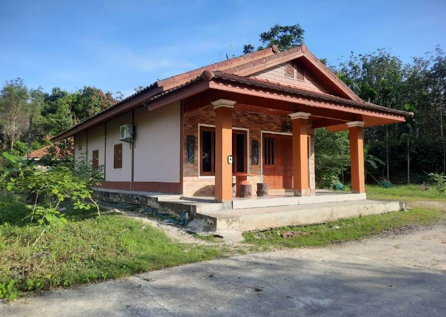 ขายทอดตลาด ที่ดินพร้อมสิ่งปลูกสร้าง ต.เขานิพันธ์ อ.เวียงสระ จ.สุราษฎร์ธานี