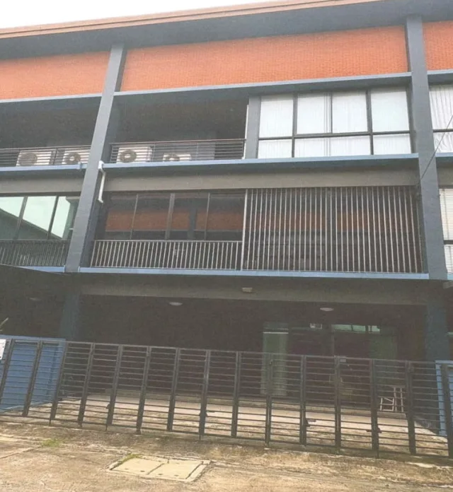 ขายทอดตลาด ที่ดินพร้อมสิ่งปลูกสร้าง ต.คลองเกลือ อ.ปากเกร็ด จ.นนทบุรี