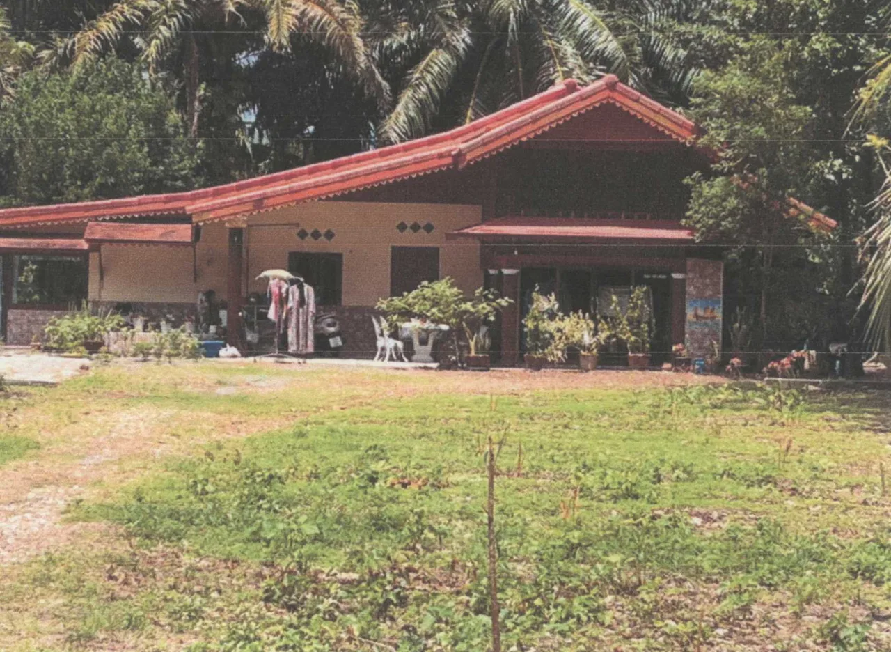 ขายทอดตลาด ที่ดินพร้อมสิ่งปลูกสร้าง ต.นาสาร อ.บ้านนาสาร จ.สุราษฎร์ธานี