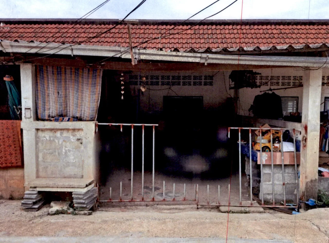 ขายทอดตลาด ที่ดินพร้อมสิ่งปลูกสร้าง ต.ตะเคียนทอง อ.กาญจนดิษฐ์ จ.สุราษฎร์ธานี