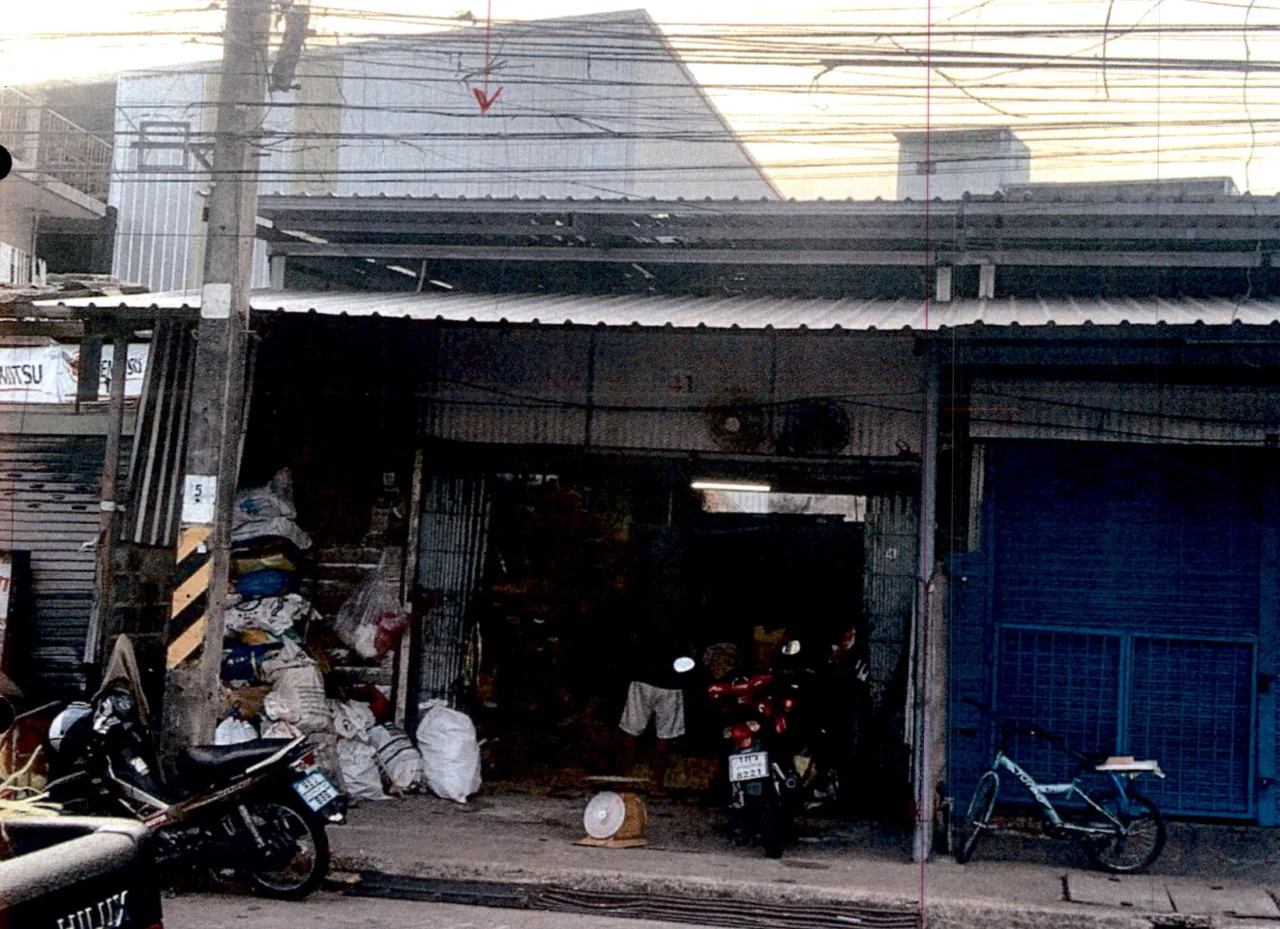 ขายทอดตลาด ที่ดินพร้อมสิ่งปลูกสร้าง ต.มะขามเตี้ย อ.เมืองสุราษฎร์ธานี จ.สุราษฎร์ธานี