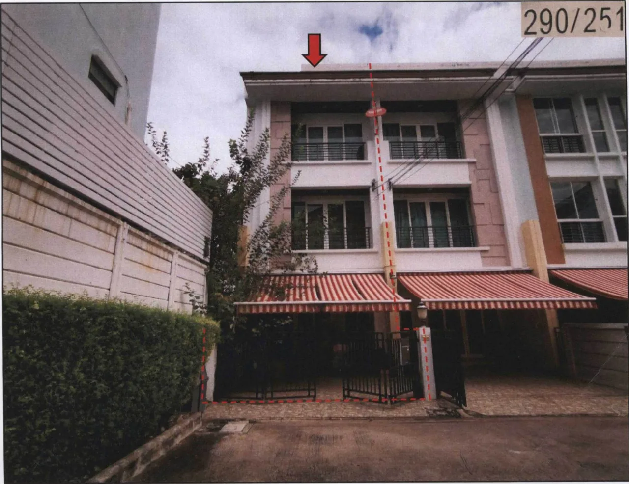 ขายทอดตลาด ที่ดินพร้อมสิ่งปลูกสร้าง แขวงวังทองหลาง เขตวังทองหลาง จ.กรุงเทพมหานคร