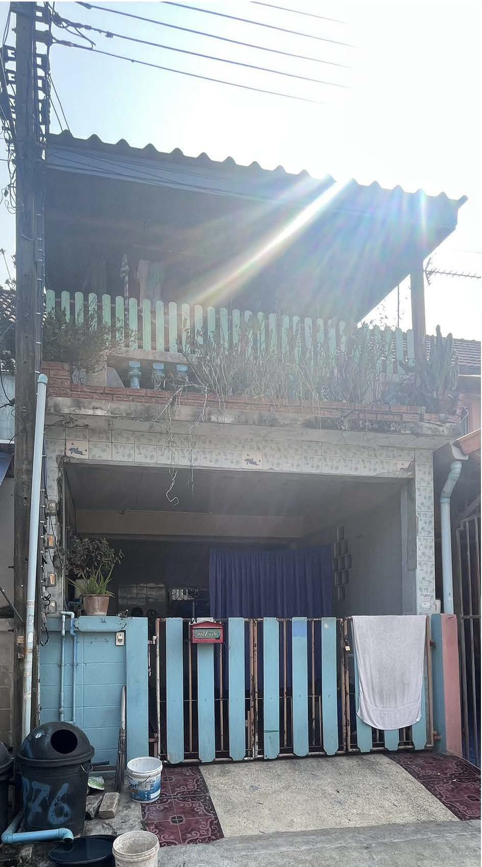 ขายทอดตลาด ที่ดินพร้อมสิ่งปลูกสร้าง ต.กระแชง อ.สามโคก จ.ปทุมธานี