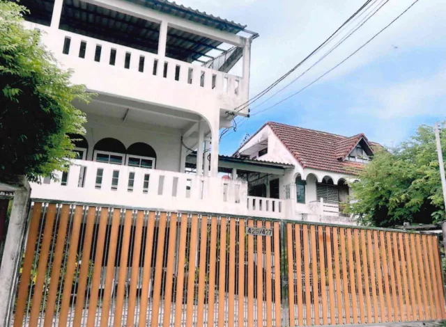 ขายทอดตลาด ที่ดินพร้อมสิ่งปลูกสร้าง แขวงลาดยาว เขตบางเขน จ.กรุงเทพมหานคร