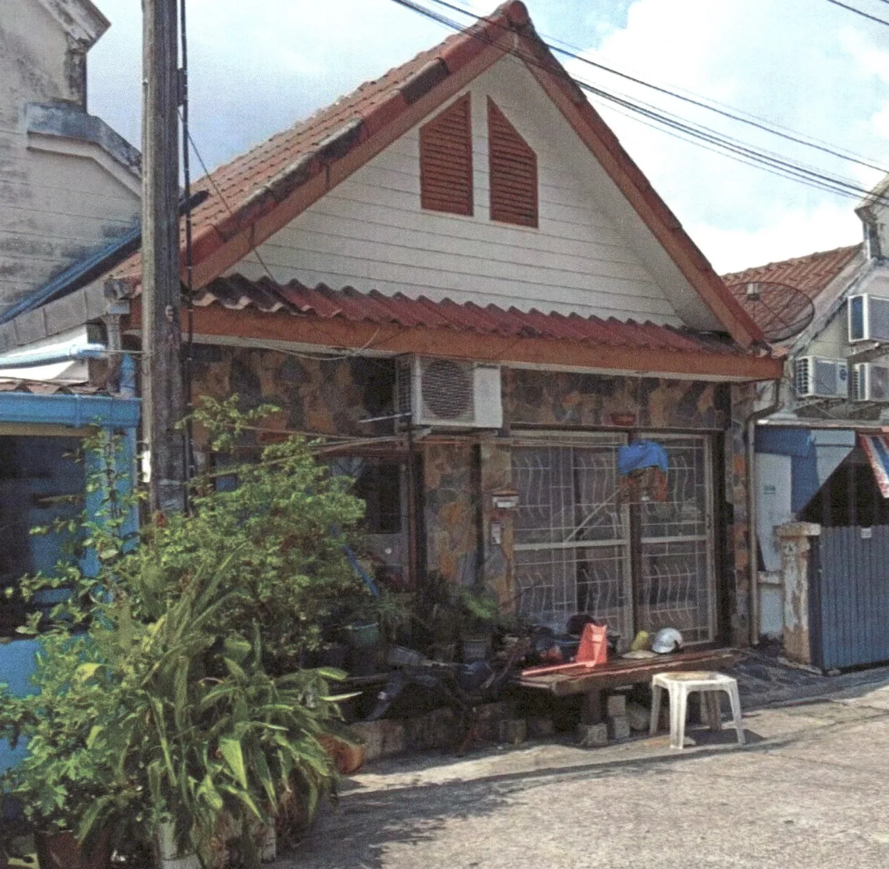 ขายทอดตลาด ที่ดินพร้อมสิ่งปลูกสร้าง ต.รัษฎา อ.เมืองภูเก็ต จ.ภูเก็ต