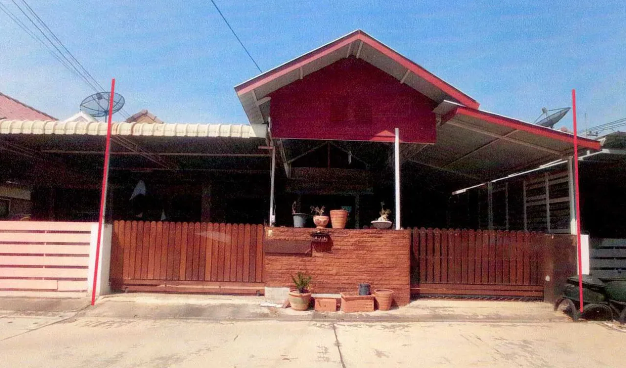 ขายทอดตลาด ที่ดินพร้อมสิ่งปลูกสร้าง ต.หนองตำลึง อ.พานทอง จ.ชลบุรี