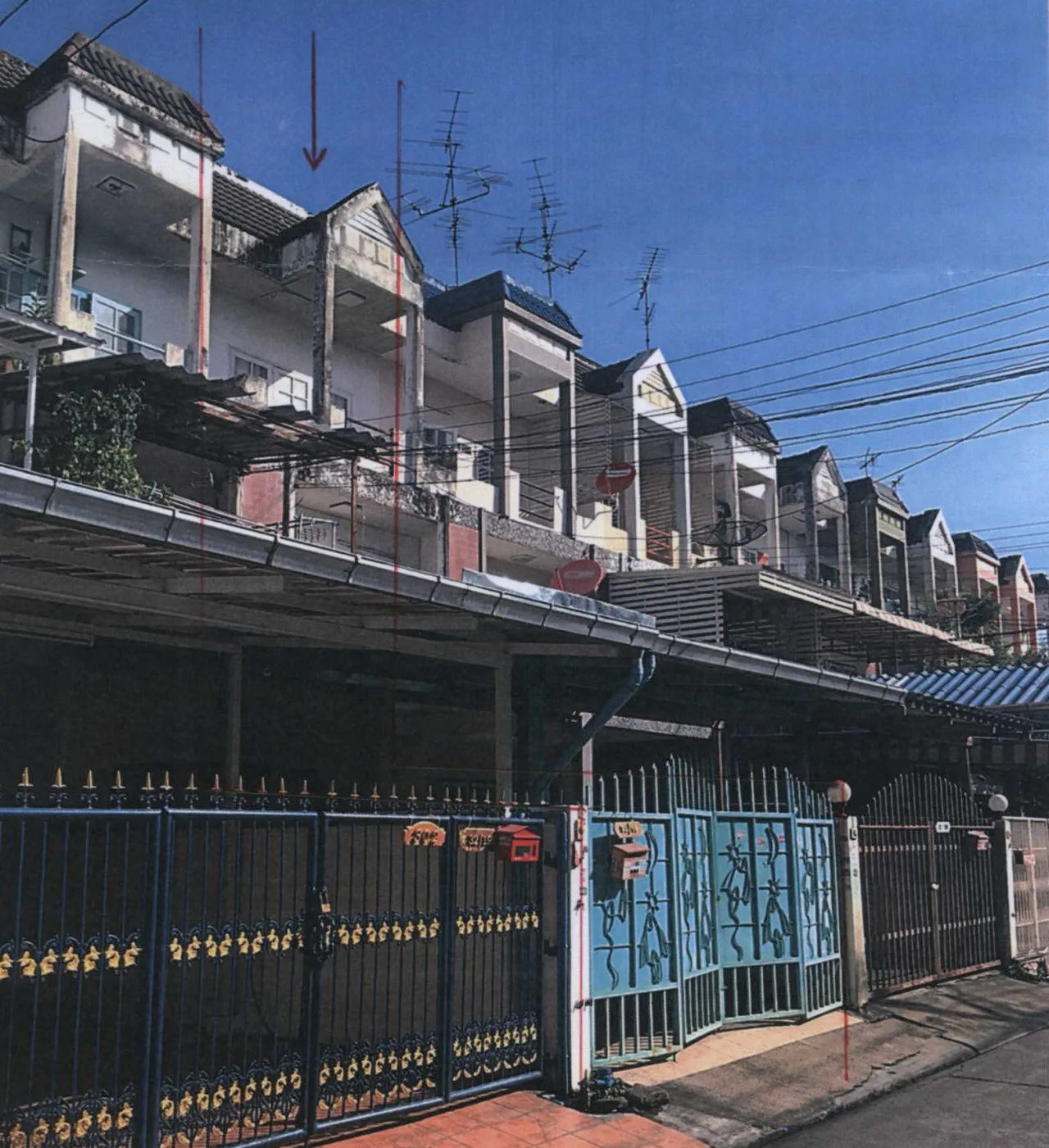 ขายทอดตลาด ที่ดินพร้อมสิ่งปลูกสร้าง แขวงจรเข้บัว เขตลาดพร้าว จ.กรุงเทพมหานคร