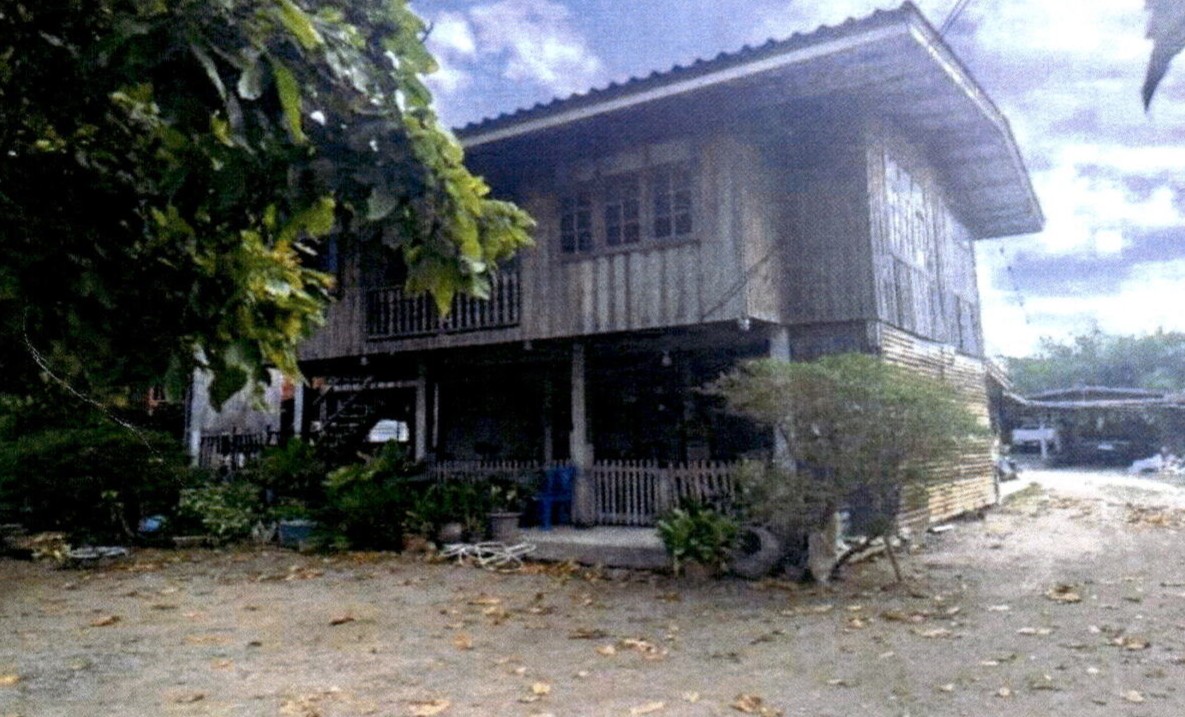 ขายทอดตลาด ที่ดินพร้อมสิ่งปลูกสร้าง ต.โคกสลุง อ.พัฒนานิคม จ.ลพบุรี