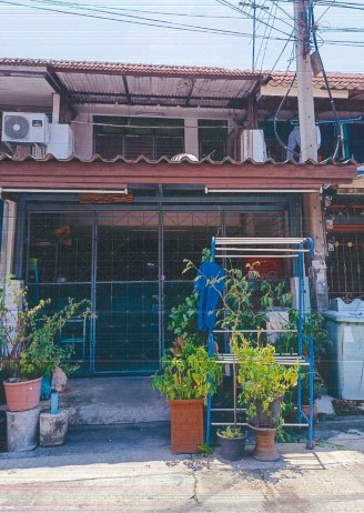 ขายทอดตลาด ที่ดินพร้อมสิ่งปลูกสร้าง แขวงศาลาธรรมสพน์ เขตตลิ่งชัน จ.กรุงเทพมหานคร