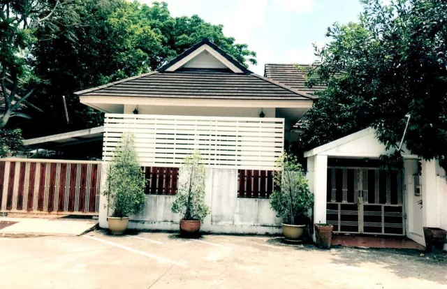 ขายทอดตลาด ที่ดินพร้อมสิ่งปลูกสร้าง ต.หนองปรือ อ.บางละมุง จ.ชลบุรี