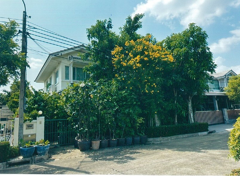 ขายทอดตลาด ที่ดินพร้อมสิ่งปลูกสร้าง ต.บางรักพัฒนา อ.บางบัวทอง จ.นนทบุรี