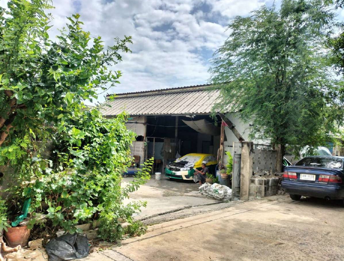 ขายทอดตลาด ที่ดินพร้อมสิ่งปลูกสร้าง ต.บางพูด อ.ปากเกร็ด จ.นนทบุรี
