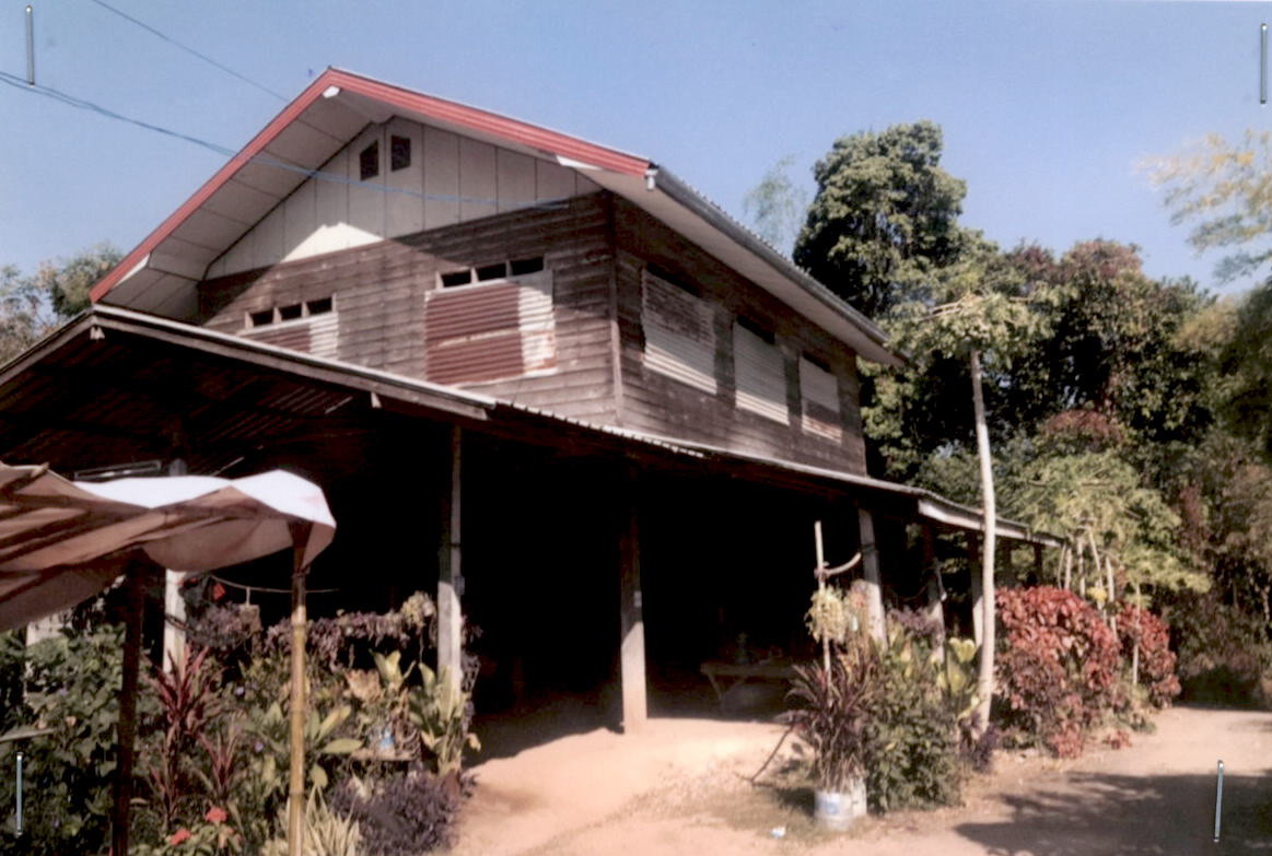 ขายทอดตลาด ที่ดินพร้อมสิ่งปลูกสร้าง ต.หมูม่น อ.สมเด็จ จ.กาฬสินธุ์