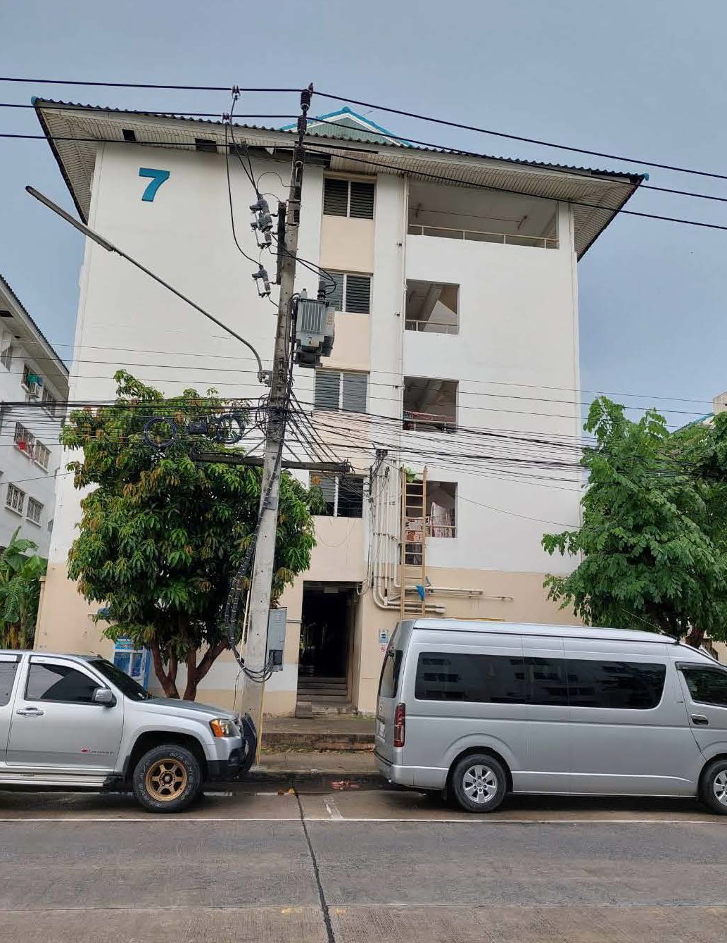ขายทอดตลาด ห้องชุด ต.บางปรอก อ.เมืองปทุมธานี จ.ปทุมธานี