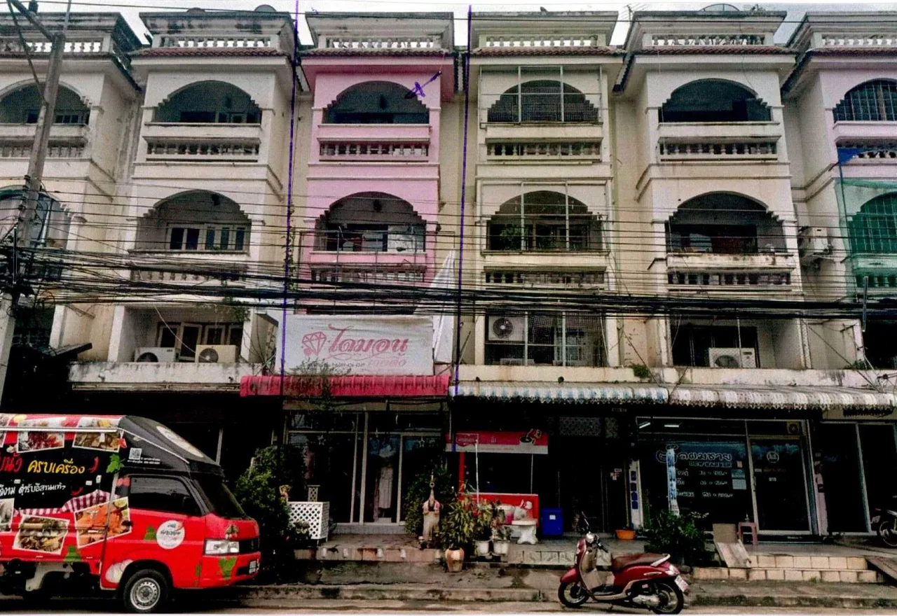 ขายทอดตลาด ที่ดินพร้อมสิ่งปลูกสร้าง ต.ในเมือง อ.เมืองพิษณุโลก จ.พิษณุโลก