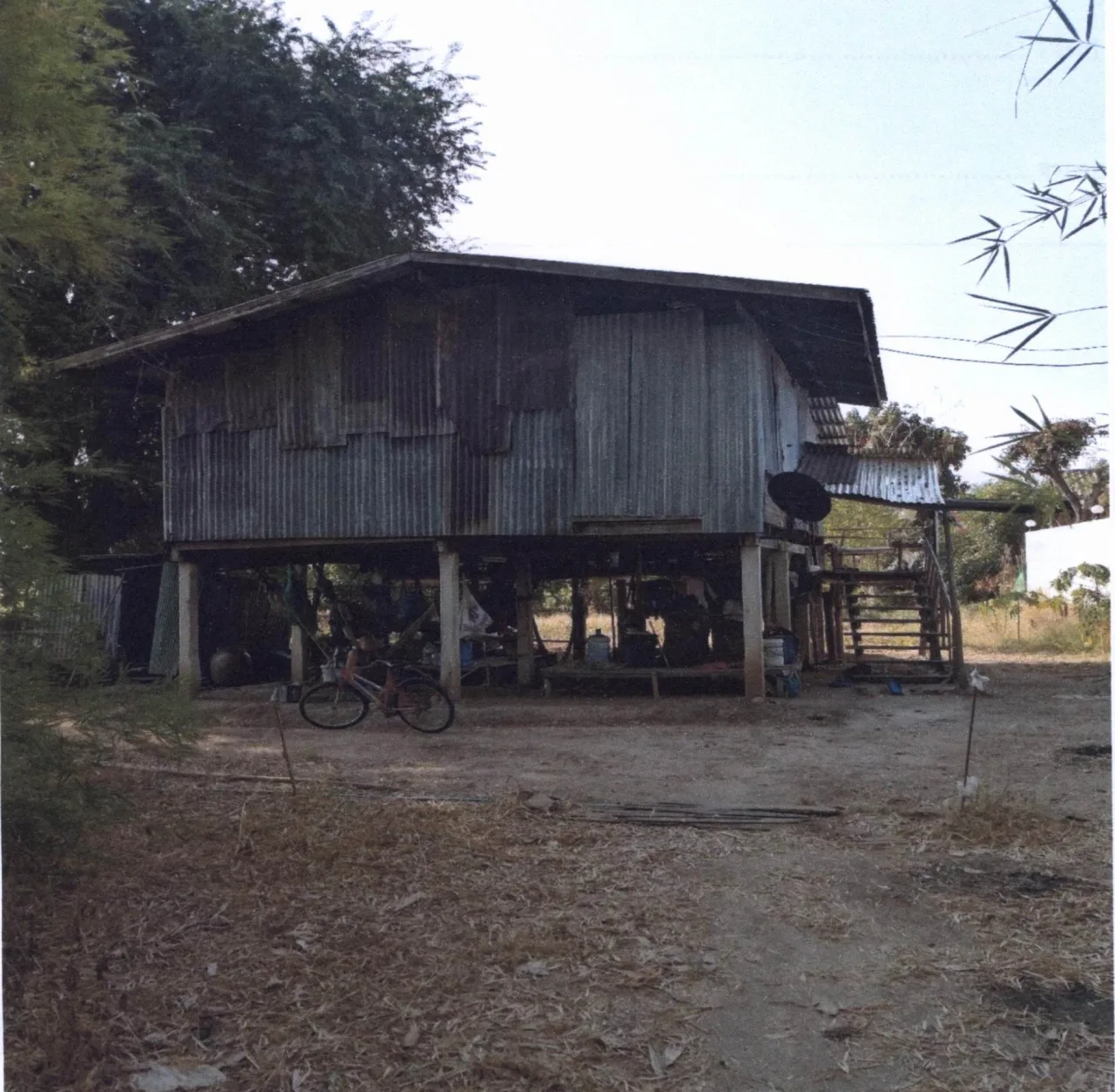 ขายทอดตลาด ที่ดินพร้อมสิ่งปลูกสร้าง ต.ชนแดน อ.ชนแดน จ.เพชรบูรณ์