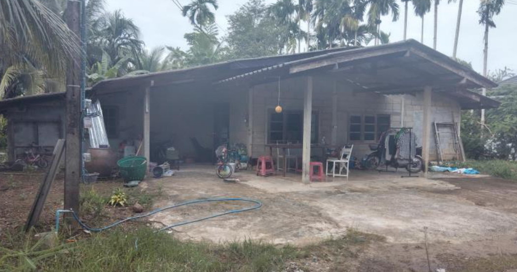ขายทอดตลาด ที่ดินพร้อมสิ่งปลูกสร้าง ต.ปัถวี อ.มะขาม จ.จันทบุรี
