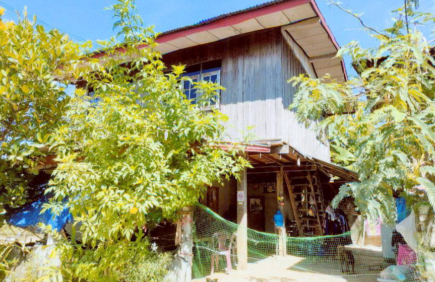 ขายทอดตลาด ที่ดินพร้อมสิ่งปลูกสร้าง ต.ดงกลาง อ.จตุรพักตรพิมาน จ.ร้อยเอ็ด