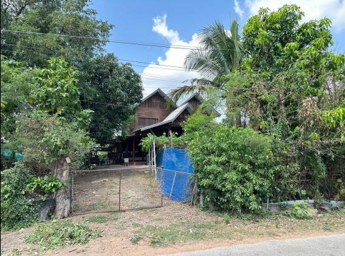 ขายทอดตลาด ที่ดินพร้อมสิ่งปลูกสร้าง ต.นิเวศน์ อ.ธวัชบุรี จ.ร้อยเอ็ด