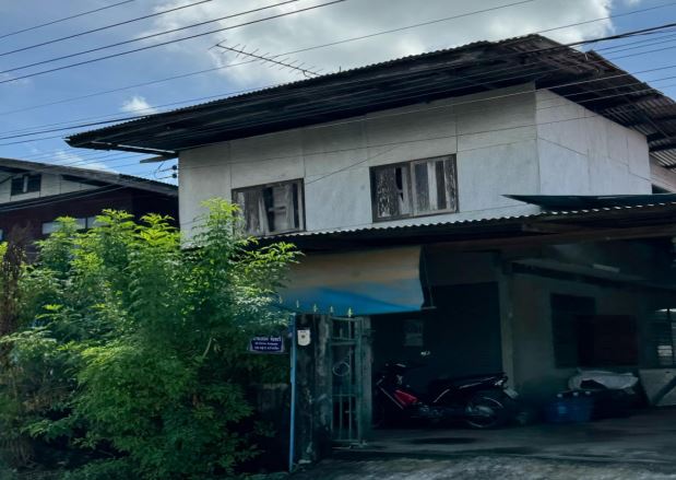 ขายทอดตลาด ที่ดินพร้อมสิ่งปลูกสร้าง ต.(หมูม้น)บ้านเขือง อ.(ธวัชบุรี)เชียงขวัญ จ.ร้อยเอ็ด