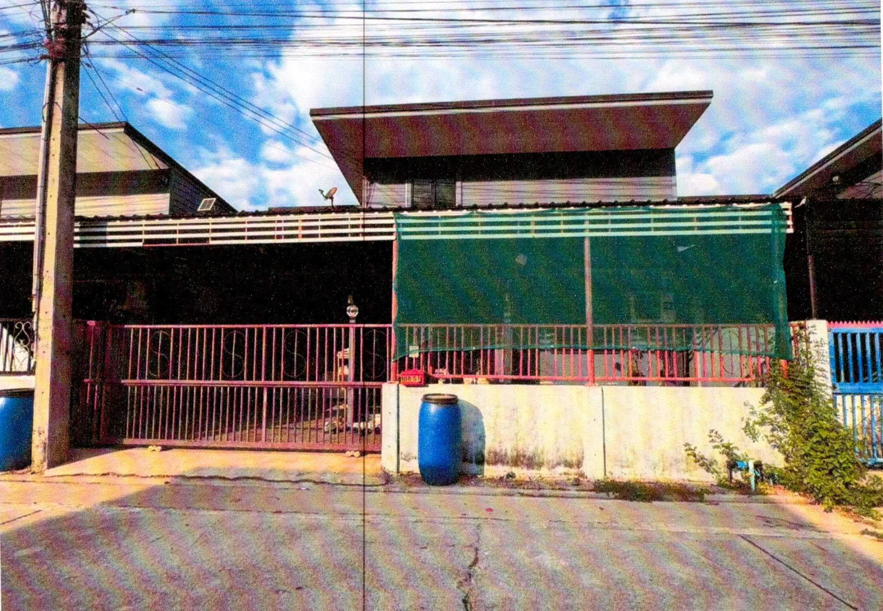 ขายทอดตลาด ที่ดินพร้อมสิ่งปลูกสร้าง ต.ท่าบุญมี อ.เกาะจันทร์ จ.ชลบุรี
