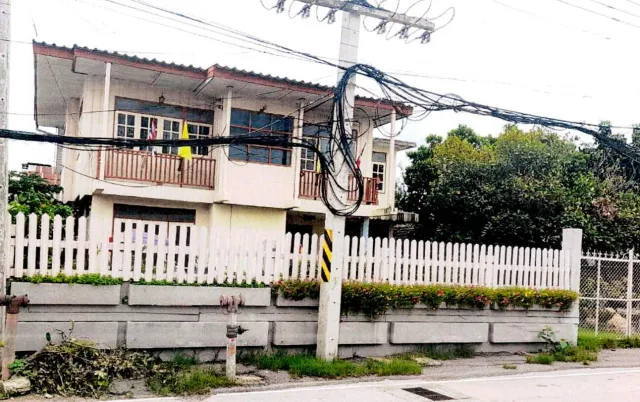 ขายทอดตลาด ที่ดินพร้อมสิ่งปลูกสร้าง ต.ห้างฉัตร อ.ห้างฉัตร จ.ลำปาง