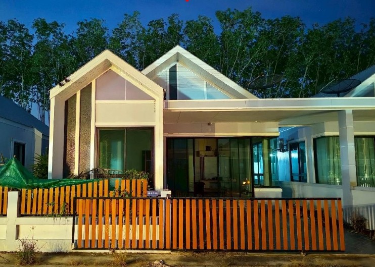 ขายทอดตลาด ที่ดินพร้อมสิ่งปลูกสร้าง ต.แม่น้ำคู้ อ.ปลวกแดง จ.ระยอง