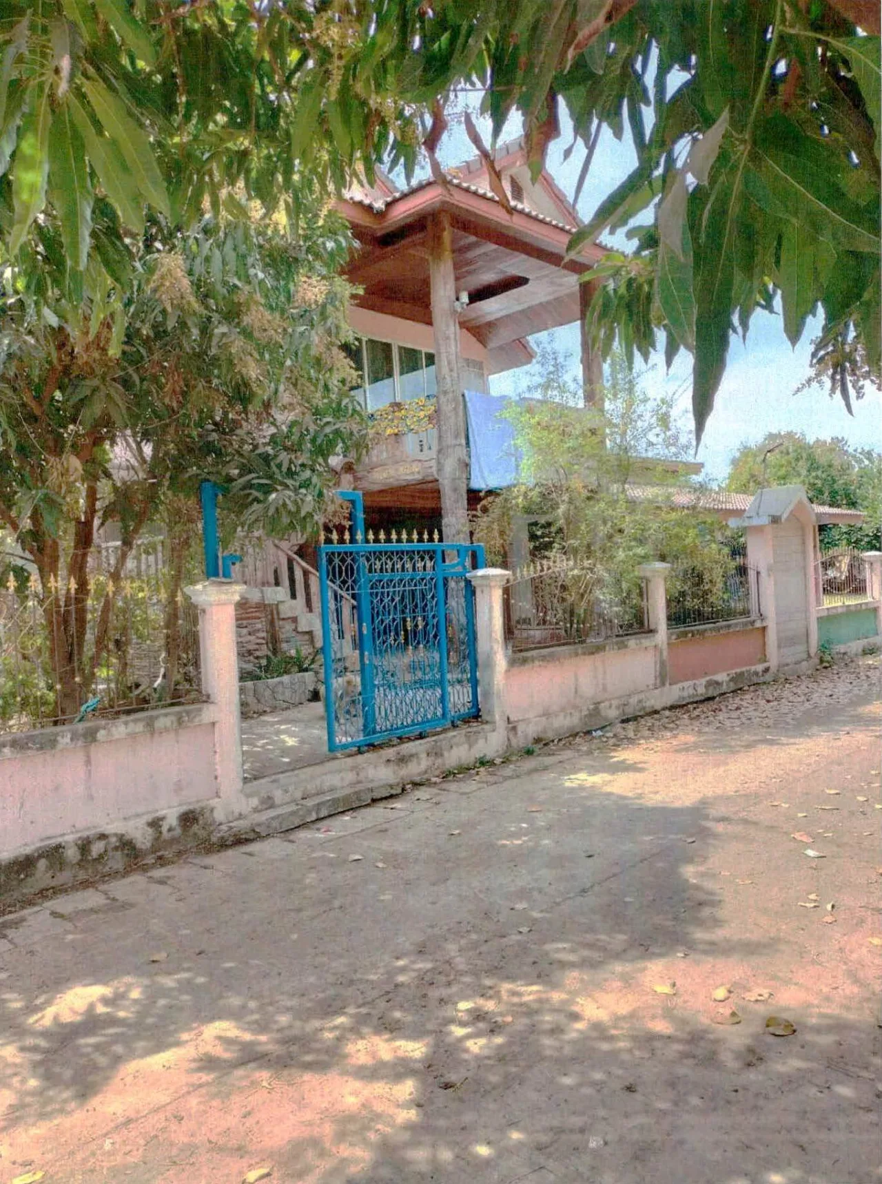 ขายทอดตลาด ที่ดินพร้อมสิ่งปลูกสร้าง ต.ระแงง อ.ศีขรภูมิ จ.สุรินทร์
