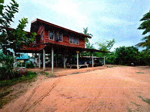ขายทอดตลาด ที่ดินพร้อมสิ่งปลูกสร้าง ต.หนองสนิท อ.จอมพระ จ.สุรินทร์