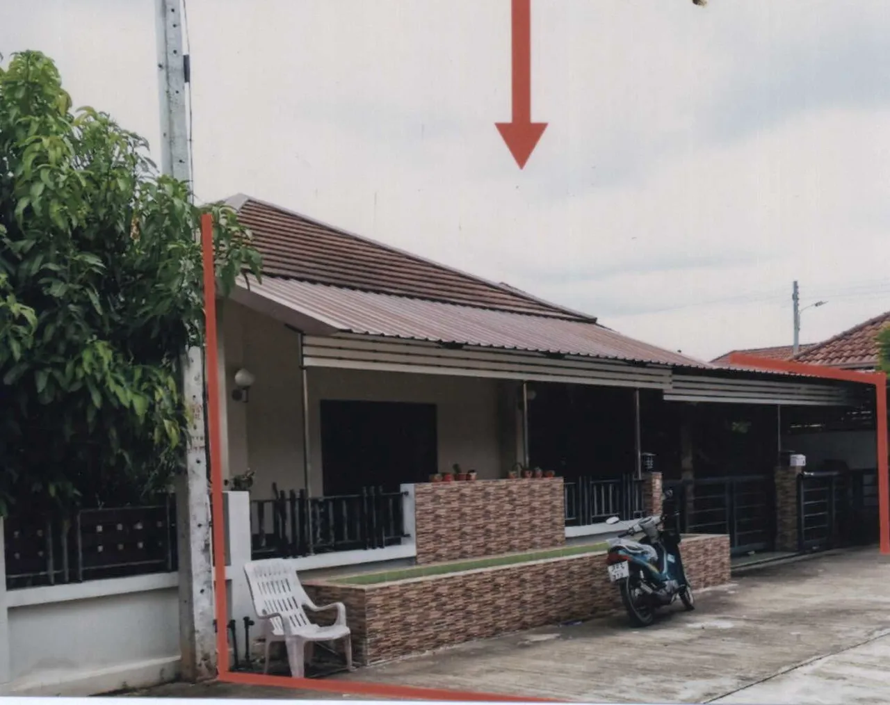 ขายทอดตลาด ที่ดินพร้อมสิ่งปลูกสร้าง ต.มะขามเตี้ย อ.เมืองสุราษฎร์ธานี จ.สุราษฎร์ธานี