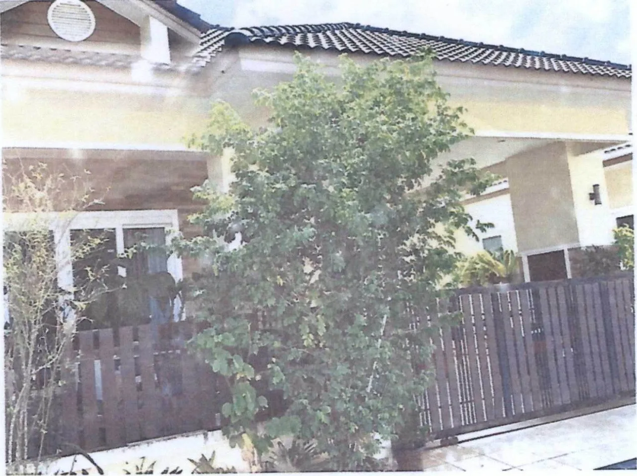 ขายทอดตลาด ที่ดินพร้อมสิ่งปลูกสร้าง ต.มะขามเตี้ย อ.เมืองสุราษฎร์ธานี จ.สุราษฎร์ธานี